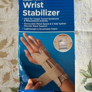 TopCare Health wrist stabilizer